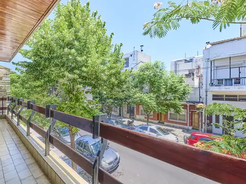 Depto Tipo Casa 5 ambientes con 3 baños