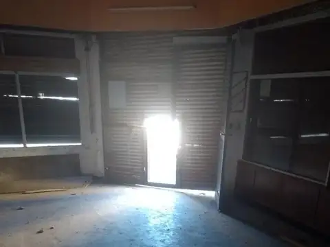 Alquiler. Local en Punta Mogotes.