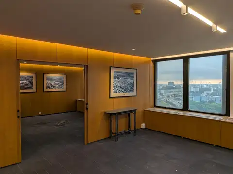 Oficina en Alquiler al Este