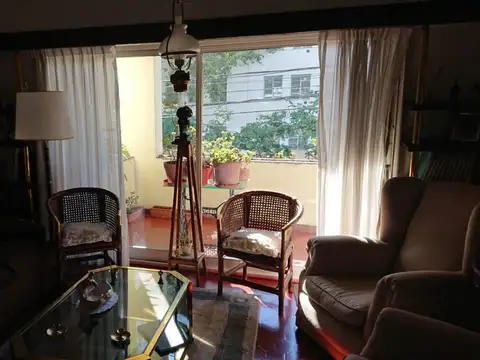 Depto Tipo Casa en Venta de 5 ambientes