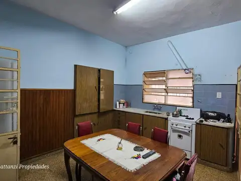Venta PH  3 ambientes en Villa Ballester, con jardín y garaje