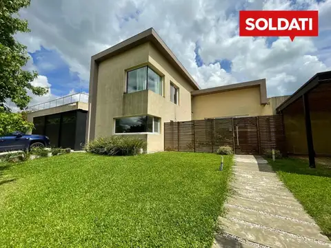 Casa en Venta Club de Campo Armenia