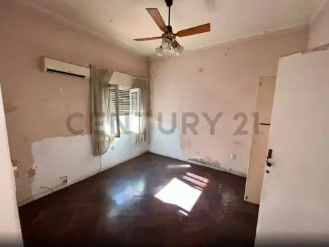 Chascomus 700, Piso 0