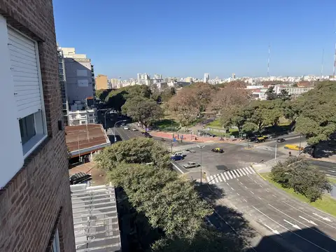 Avenida Forest  al 300