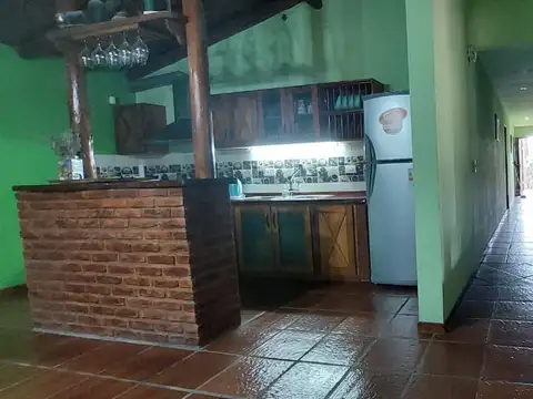 Casa 4 ambientes con 3 baños