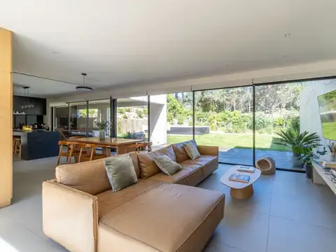 Casa en Alquiler de 3 dormitorios