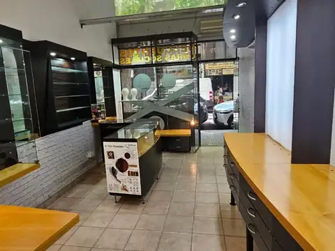 Local en Alquiler en Nuñez, $ 1.800.000