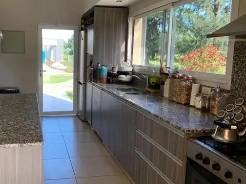 Propiedad en venta Barrio Cerrado Campo Daromy