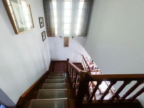 Casa 5 ambientes con 1 baño