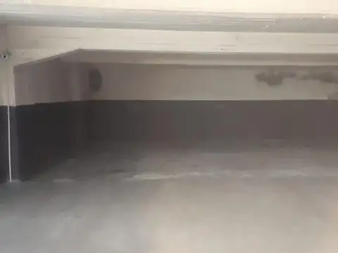 COCHERA FIJA EN PLENO CENTRO. SEGURIDAD 24HS. MONACOAUTO