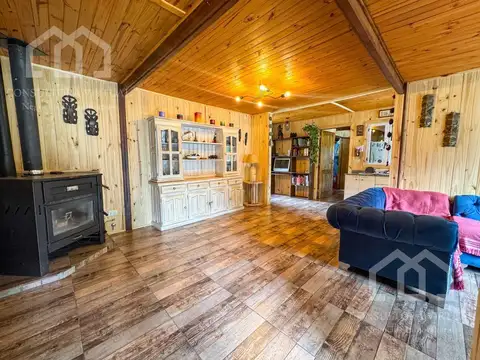 Casa 6 ambientes con 2 baños