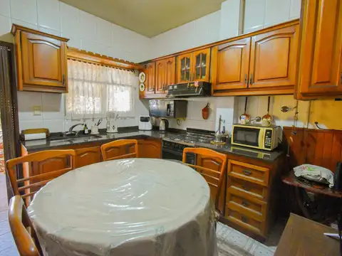 Casa en Venta en Lomas De Zamora, USD 210.000