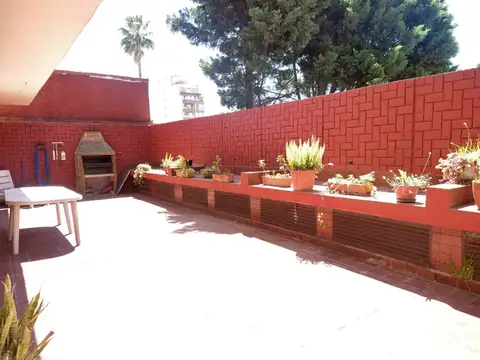 Departamento 5 ambientes con 2 baños