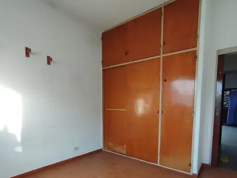 Depto Tipo Casa en Alquiler 46 años