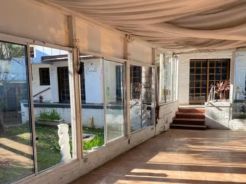 ALQUILER COMERCIAL CASA 8 AMB.  SAN JUSTO