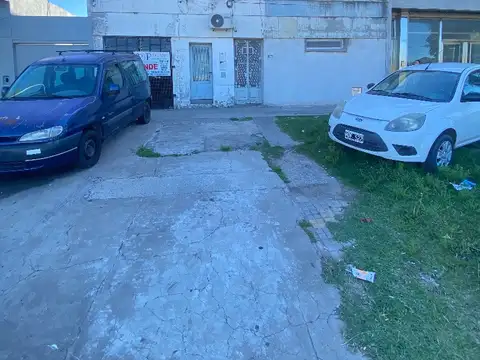 Terreno sobre Avenida SAN MARTIN, F.L Beltrán, cordón industrial, zona comercial exclusiva, centrica