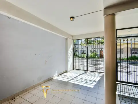 Depto Tipo Casa 4 ambientes con 2 baños