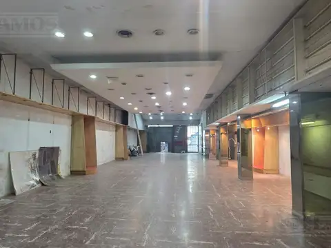 Local en Alquiler en Balvanera, USD 6.000