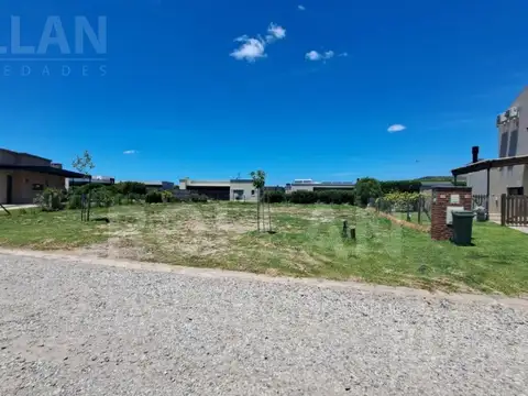 Terreno de 700 mts2 en Barrio Privado Manuel Belgrano