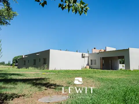 Quinta en Venta en Centenario, USD 800.000
