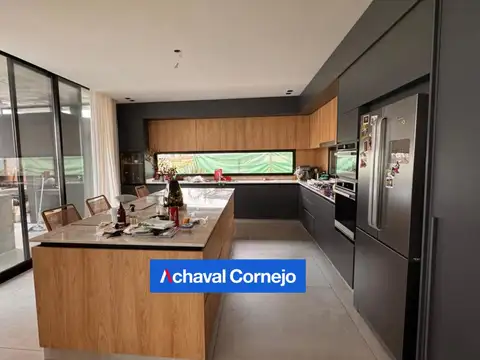 Casa en Venta de 4 dormitorios