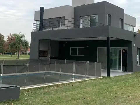 Casa en venta en  Boca Raton Country Club, Pilar