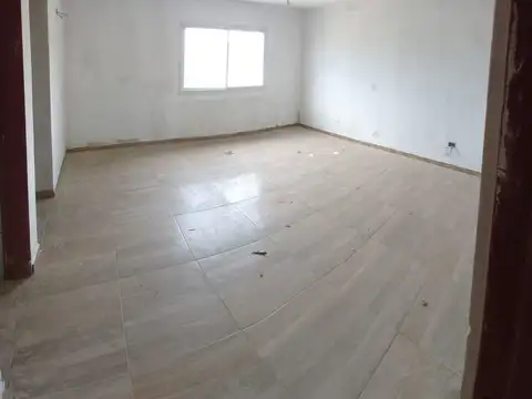 VENTA CASA TEJAS 4 3 DORM PILETA