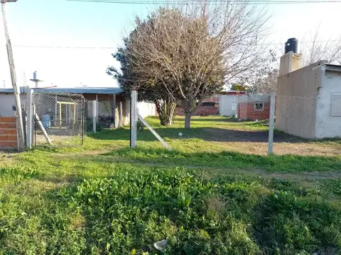 160 e/ 517 y 518, La Plata