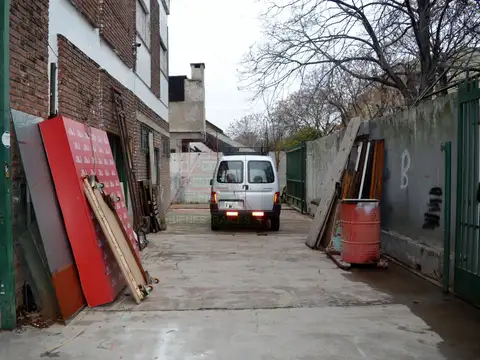 Galpon en Alquiler 34  mts Fondo