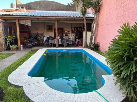 Casa 4 ambientes con 1 baño