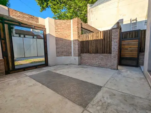 Depto Tipo Casa en Venta en Republica De La Sexta, USD 48.000