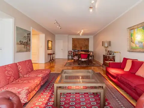 Luis María Campos 1400