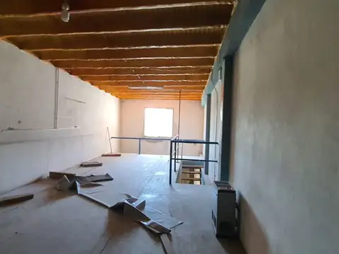 Galpon en Venta 12  mts Frente