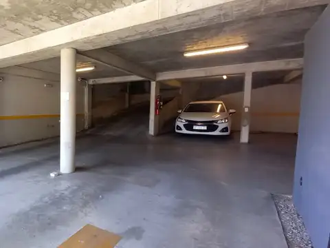Cochera en Venta Cubierta