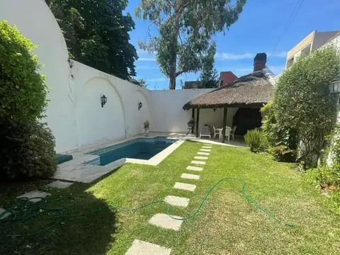 Casa 4 ambientes con 4 baños