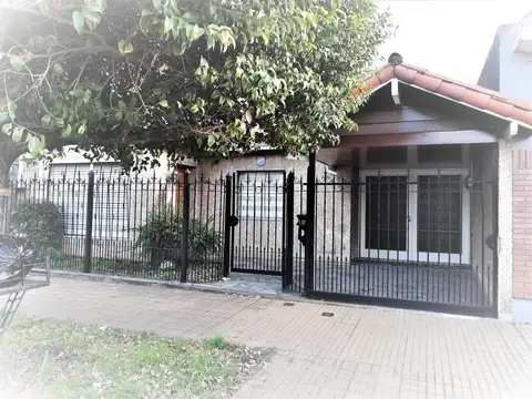 Venta Casa  - Garage - Jardin- APTO CREDITO