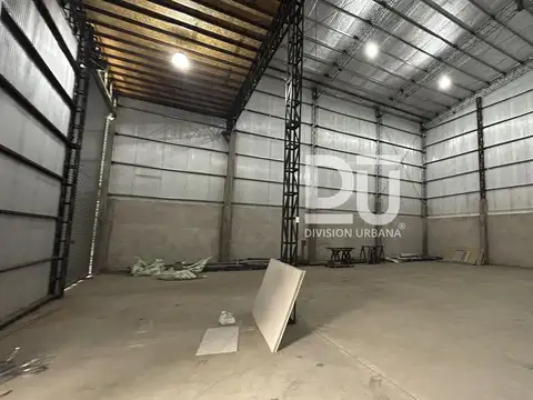 Galpon en Alquiler 30  mts Fondo