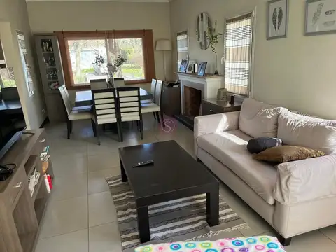 Casa en Venta en Pilar del Este - Los Jazmines, USD 280.000