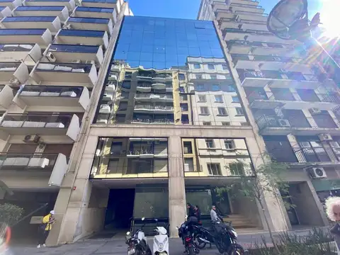 Oficina AAA alquiler Retiro con cochera