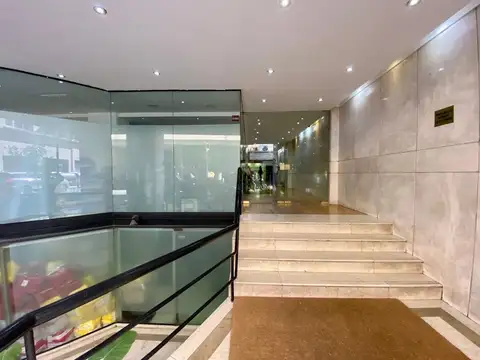 Oficina Monoambiente con 2 baños