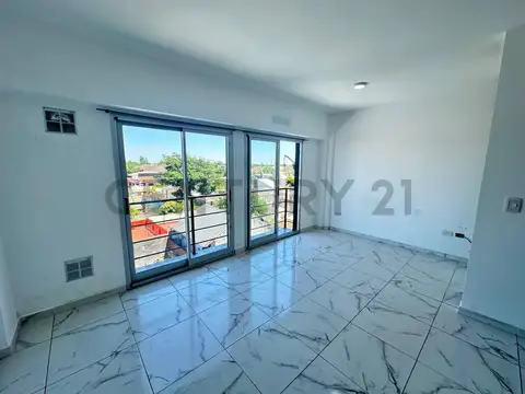 Departamento en Alquiler en Santos Lugares, $ 420.000