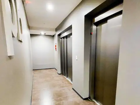 Bernardo De Irigoyen 1400, Piso 12