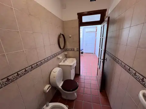 Depto Tipo Casa en Alquiler 50 años