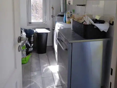 Casa en Venta con 4 cocheras