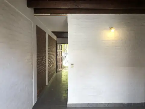 Depto Tipo Casa en Venta con 1 cocheras