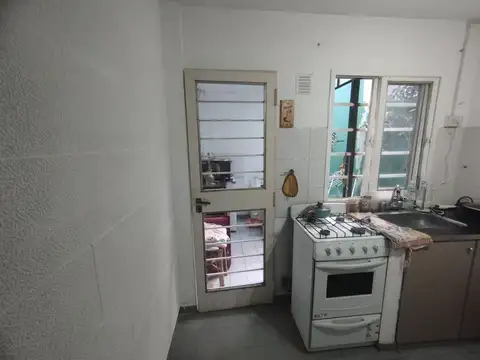 DEPARTAMENTO 1 DORMITORIO VENTA LA PLATA CON PATIO