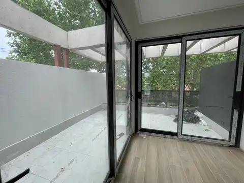 Depto Tipo Casa 4 ambientes con 3 baños