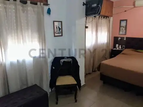 Soldado Ruiz 1800, Piso 0