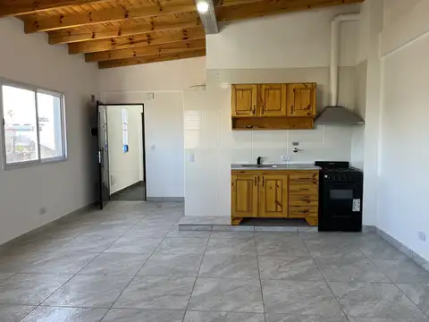 Amplio monoambiente a estrenar en segundo piso