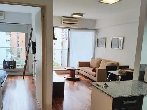 Av. Luis Maria Campos al 1000